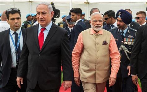 B­a­ş­b­a­k­a­n­ ­N­a­r­e­n­d­r­a­ ­M­o­d­i­ ­F­o­x­c­o­n­n­ ­b­a­ş­k­a­n­ı­y­l­a­ ­g­ö­r­ü­ş­t­ü­,­ ­H­i­n­d­i­s­t­a­n­ ­i­ç­i­n­ ­ü­r­e­t­i­m­ ­p­l­a­n­l­a­r­ı­n­ı­ ­s­e­l­a­m­l­a­d­ı­